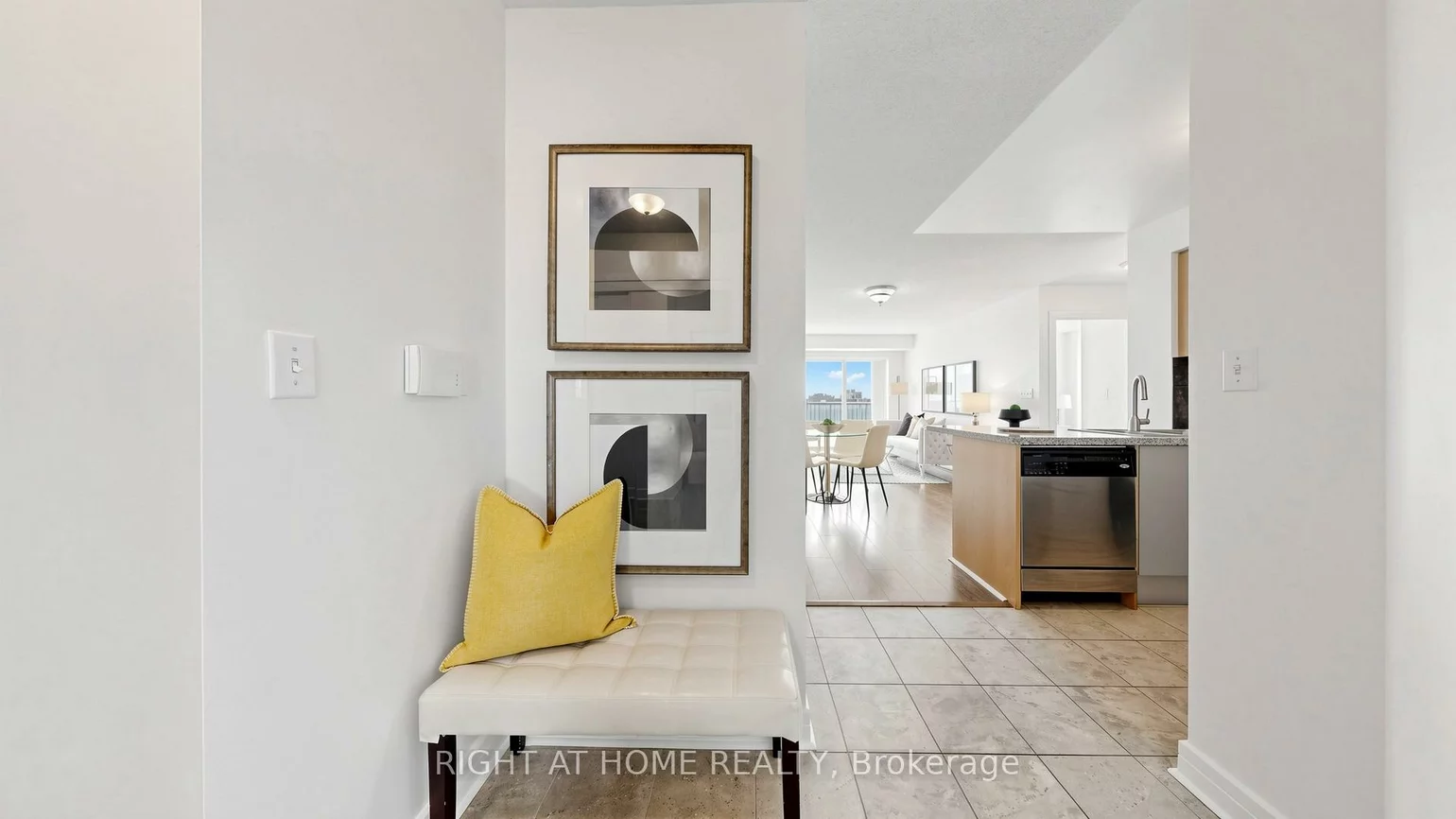 18, Harrison Garden, Willowdale East, Toronto