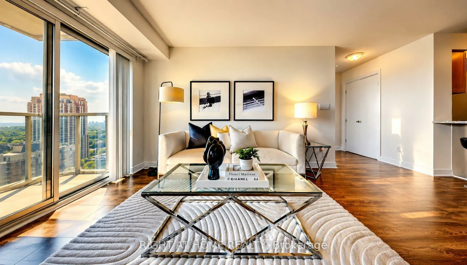 18, Harrison Garden, Willowdale East, Toronto