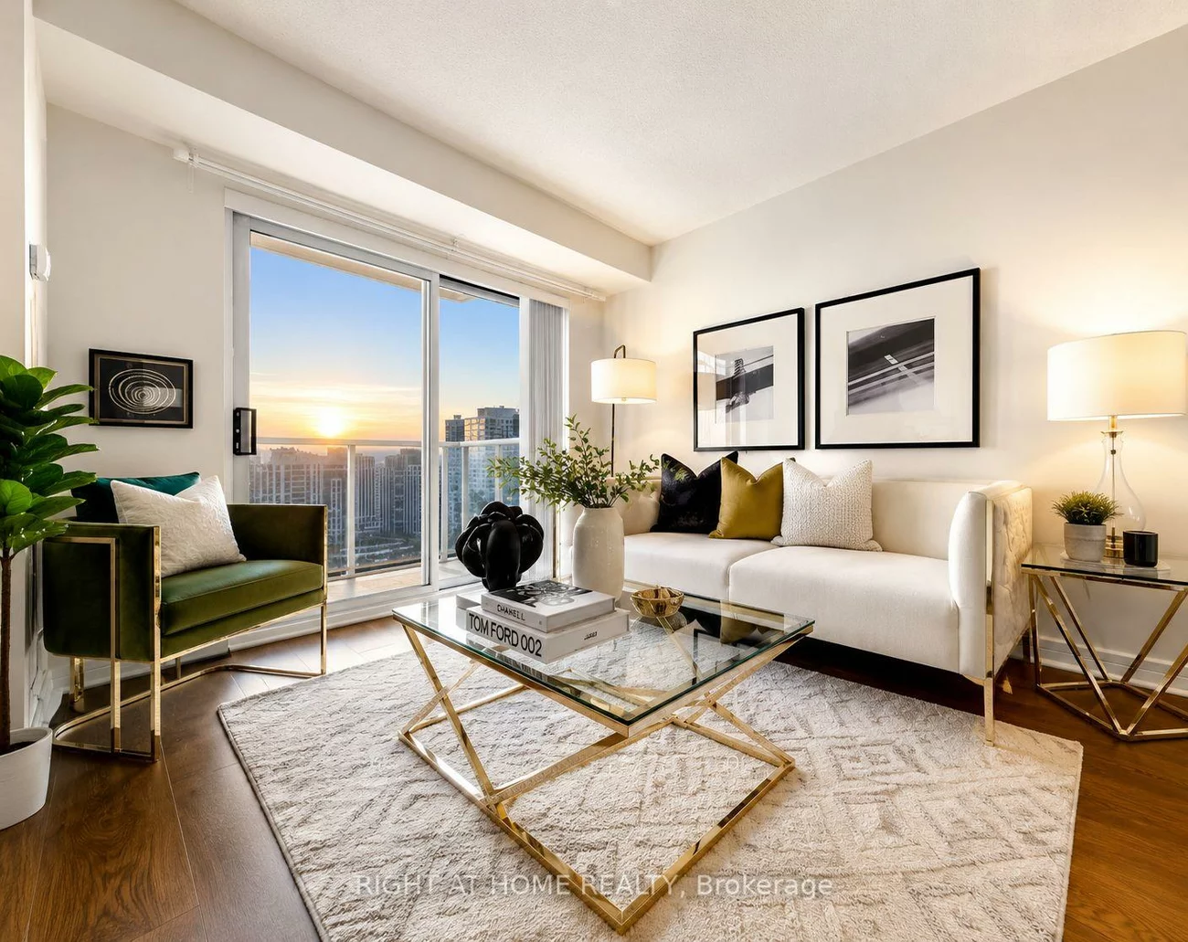 18, Harrison Garden, Willowdale East, Toronto