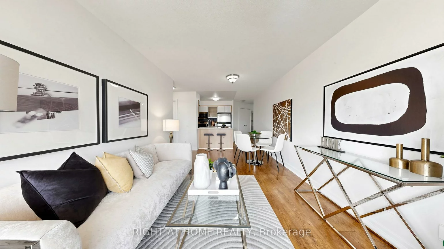 18, Harrison Garden, Willowdale East, Toronto