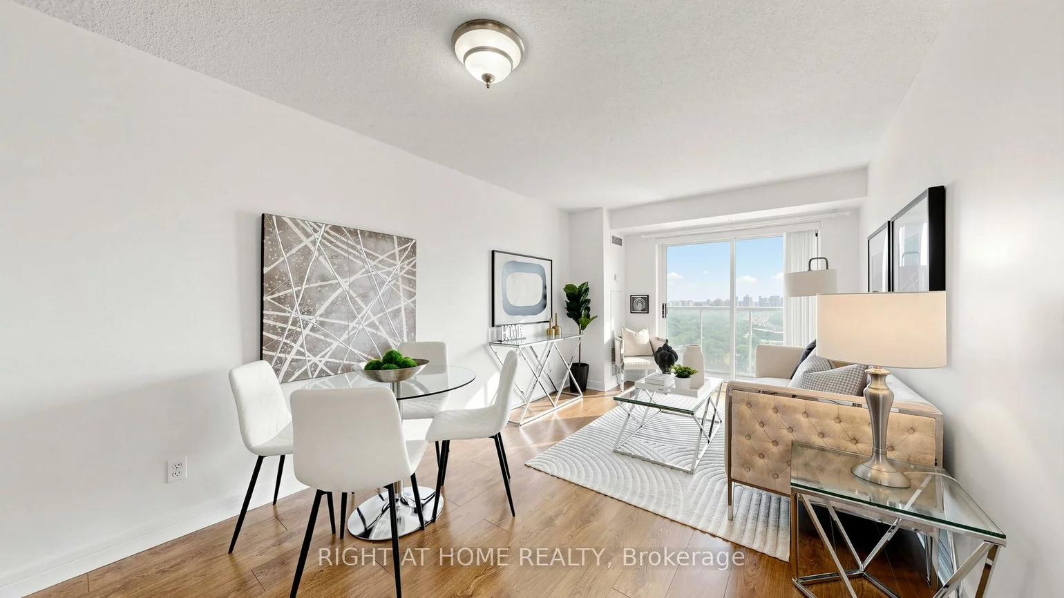 18, Harrison Garden, Willowdale East, Toronto