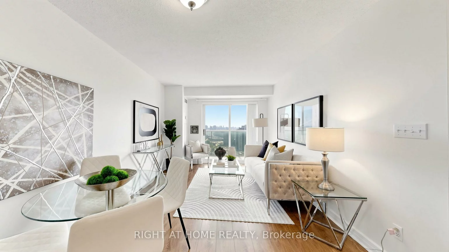 18, Harrison Garden, Willowdale East, Toronto