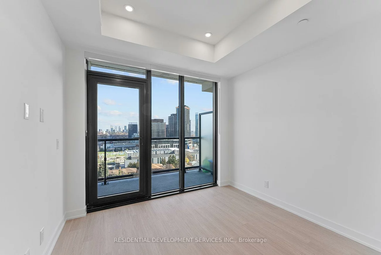 699, Sheppard, Bayview Village, Toronto