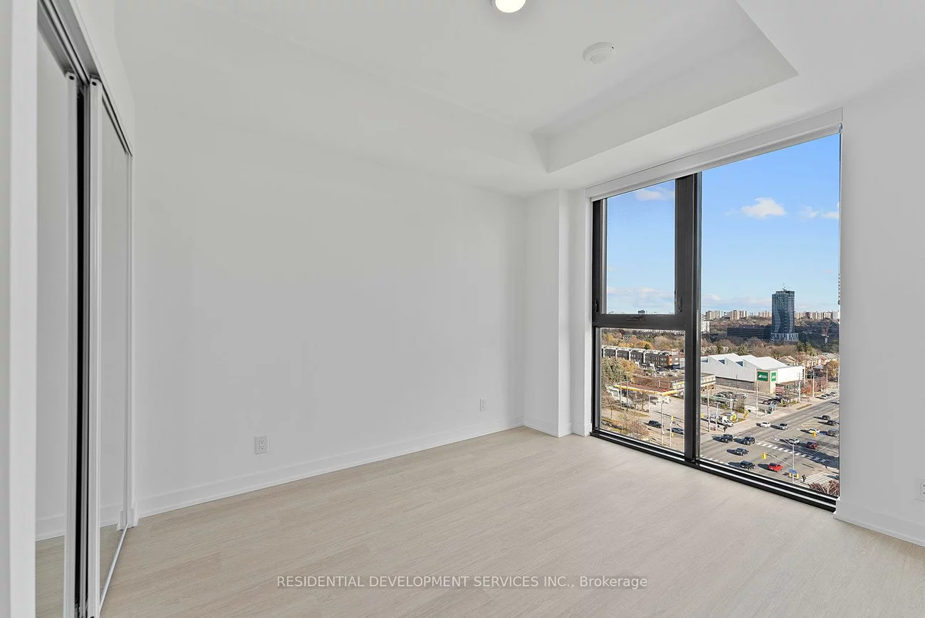699, Sheppard, Bayview Village, Toronto