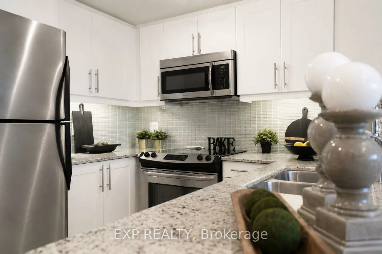 500, St Clair, Forest Hill South, Toronto