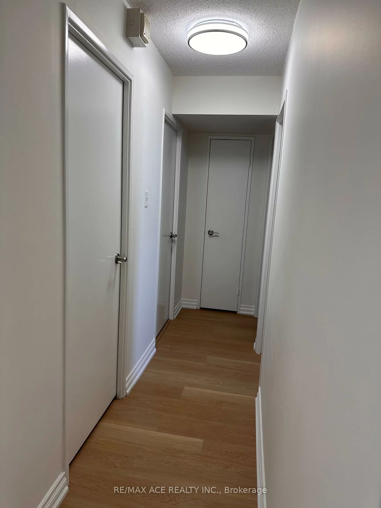 25, Sunrise, Victoria Village, Toronto