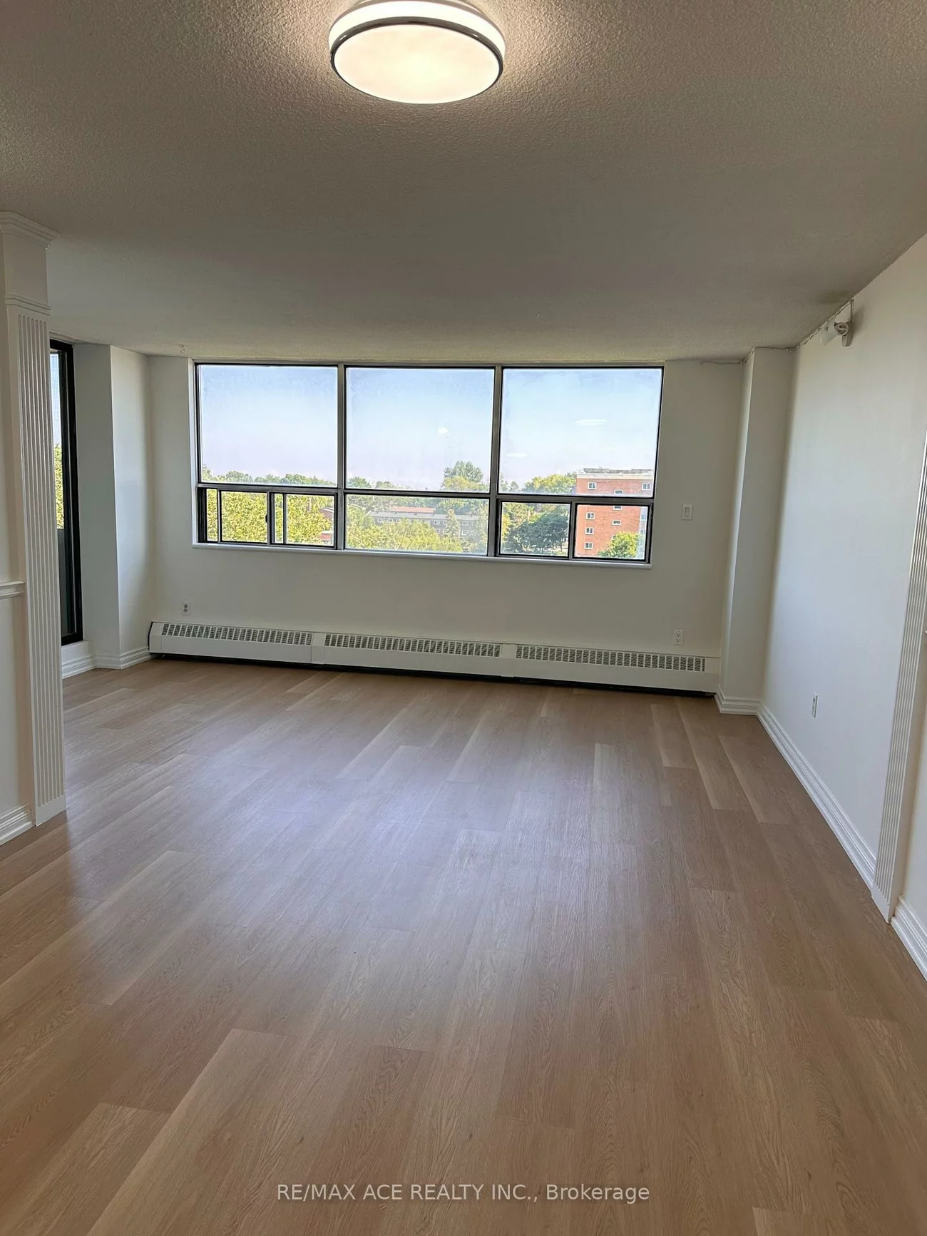 25, Sunrise, Victoria Village, Toronto