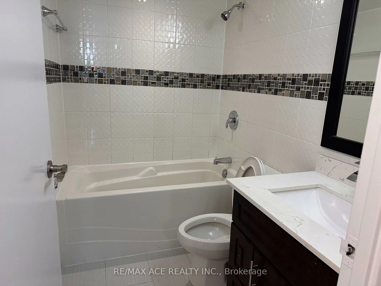 25, Sunrise, Victoria Village, Toronto