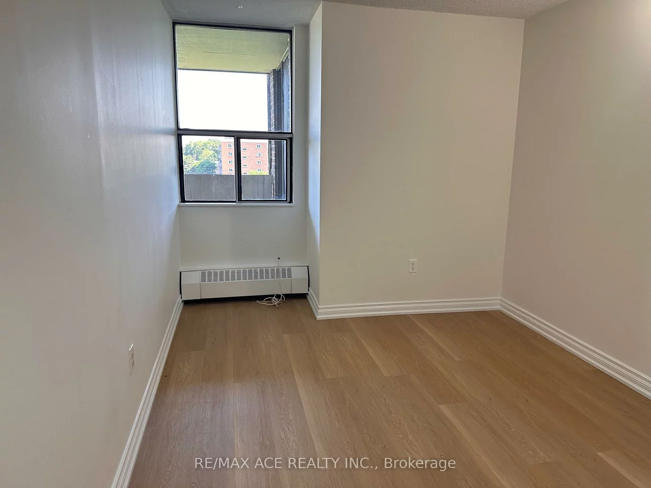 25, Sunrise, Victoria Village, Toronto