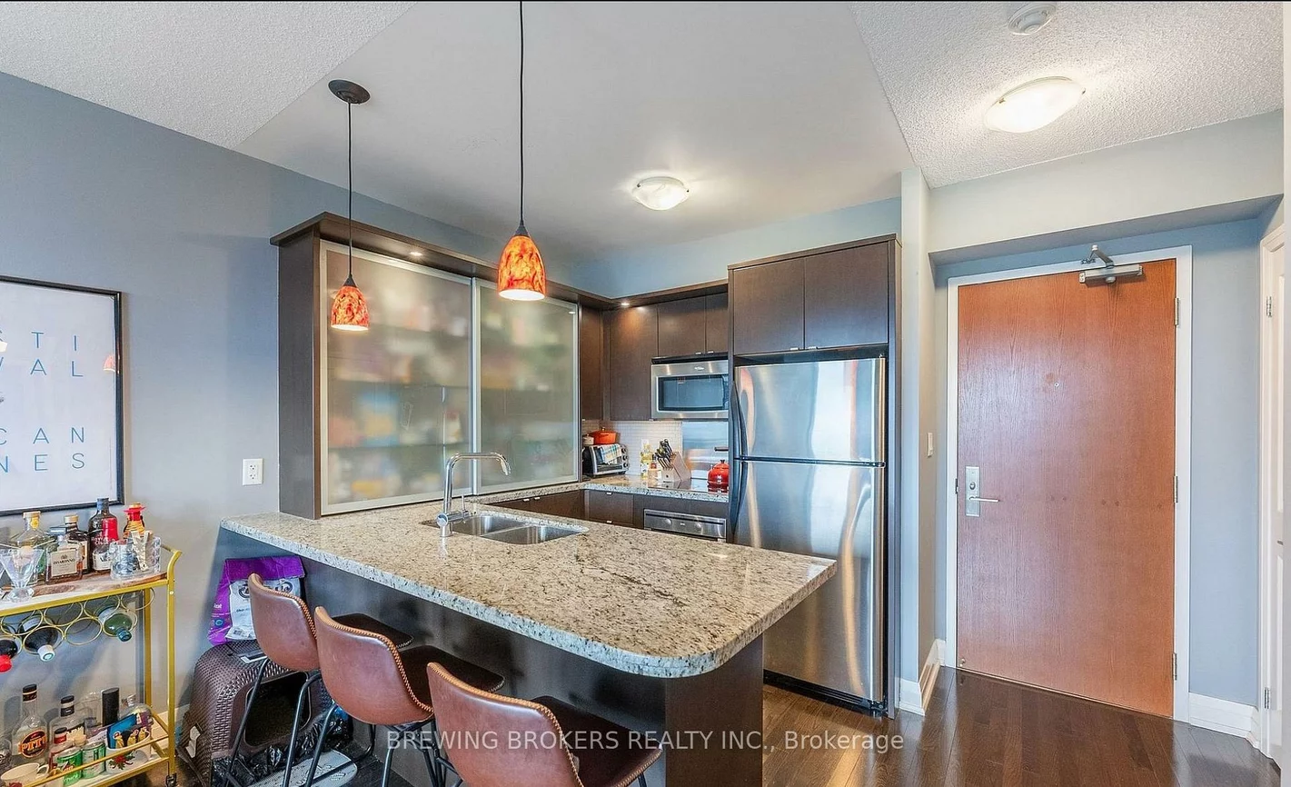 1430, Yonge, Yonge-St. Clair, Toronto