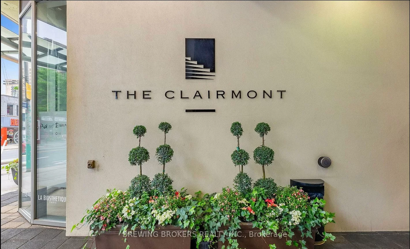 1430, Yonge, Yonge-St. Clair, Toronto