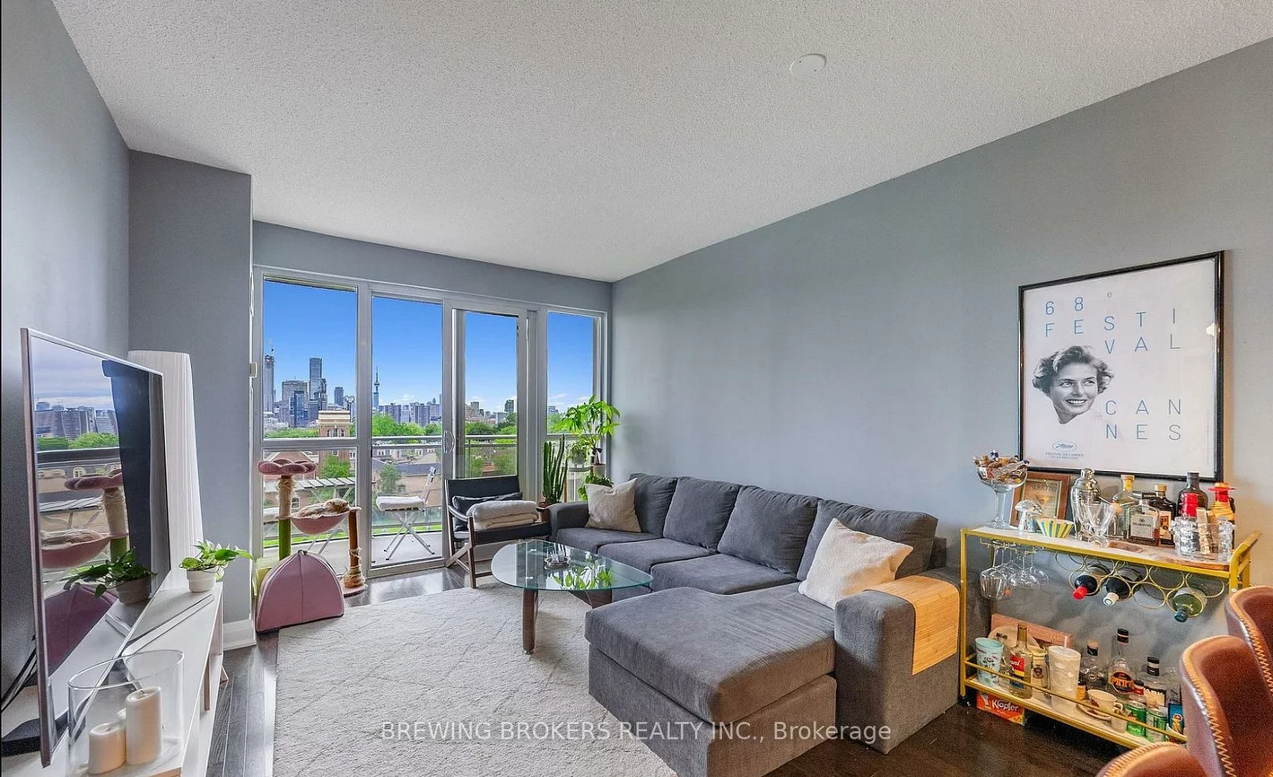 1430, Yonge, Yonge-St. Clair, Toronto