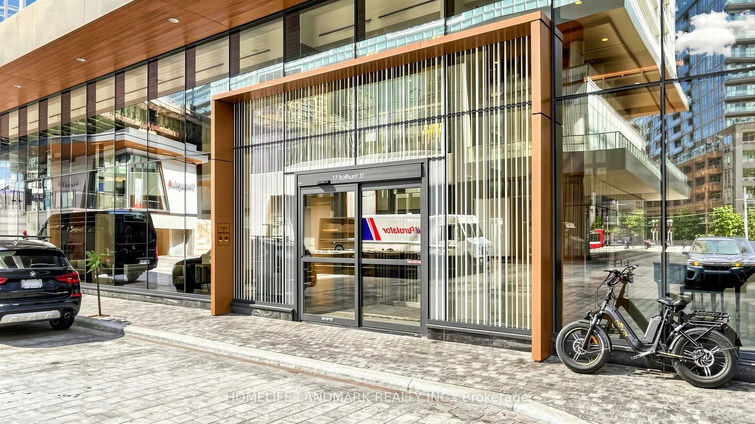 17, Bathurst, Waterfront Communities C1, Toronto