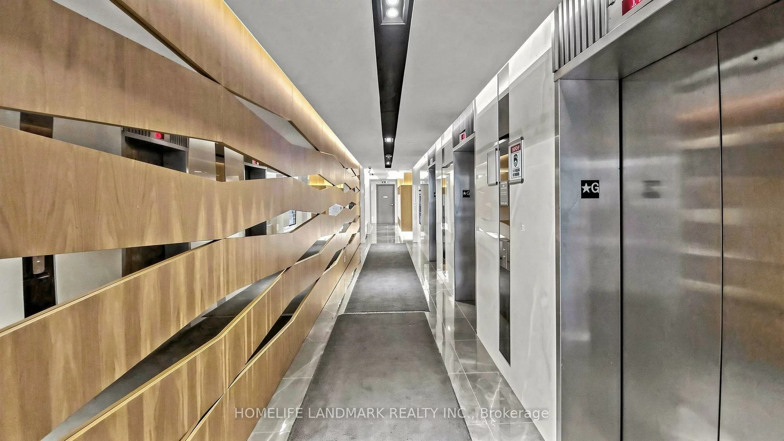 17, Bathurst, Waterfront Communities C1, Toronto