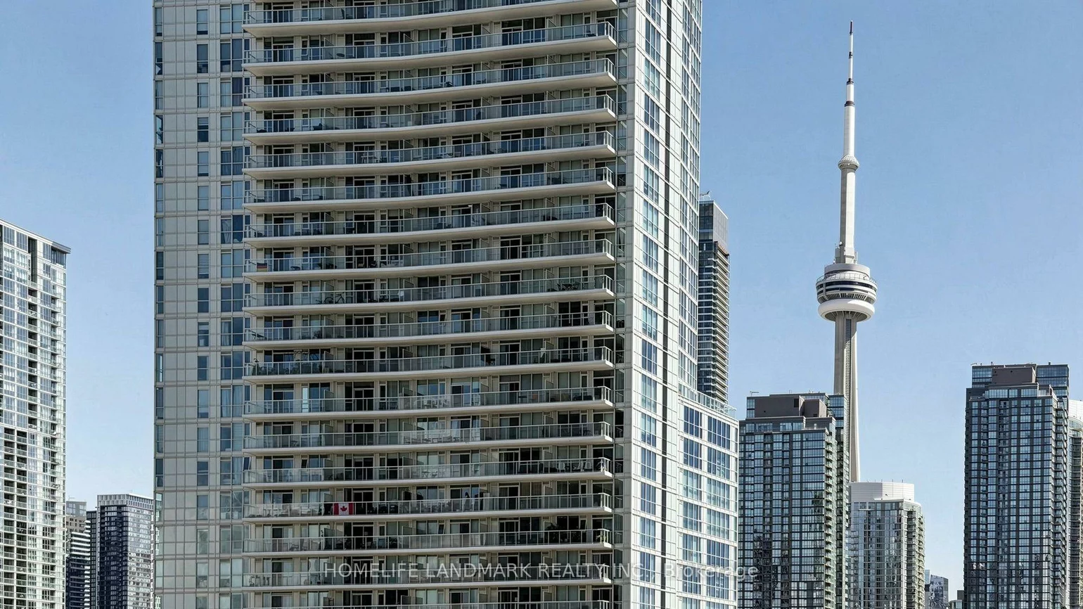 17, Bathurst, Waterfront Communities C1, Toronto