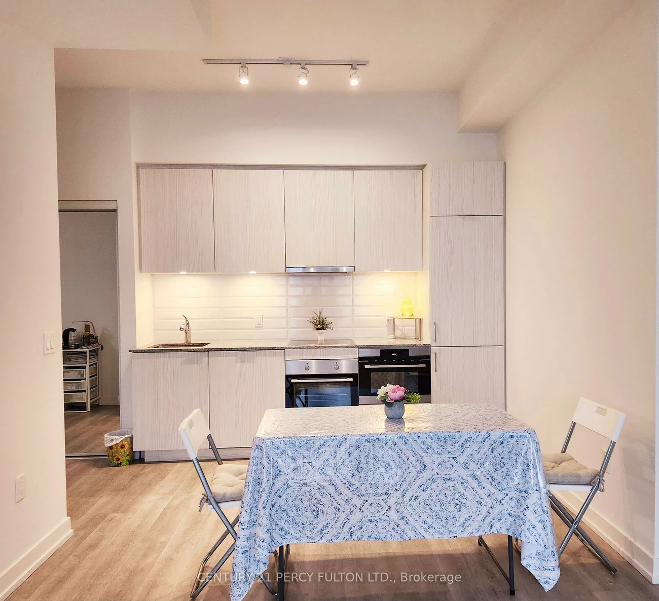158, Front, Moss Park, Toronto