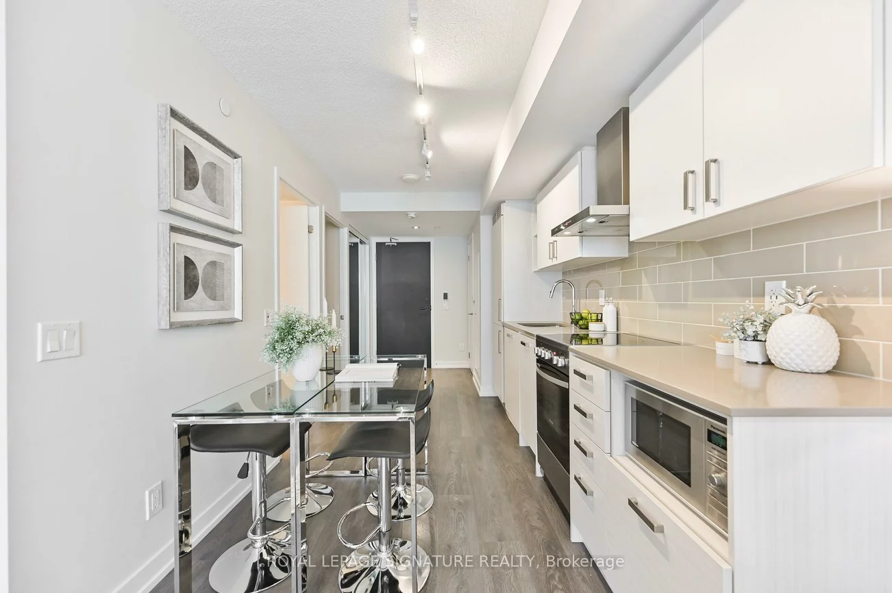 125, Redpath, Mount Pleasant West, Toronto