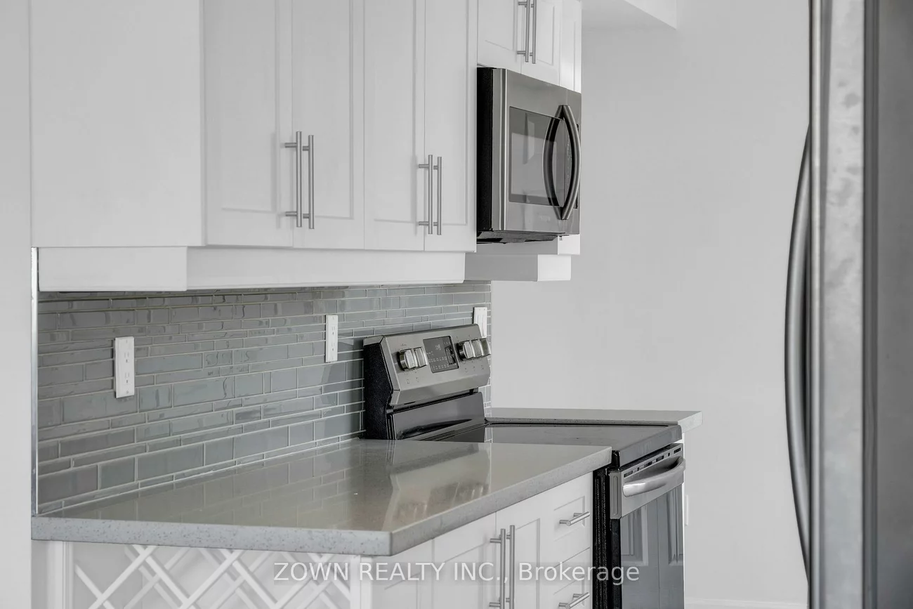 80, Antibes, Westminster-Branson, Toronto