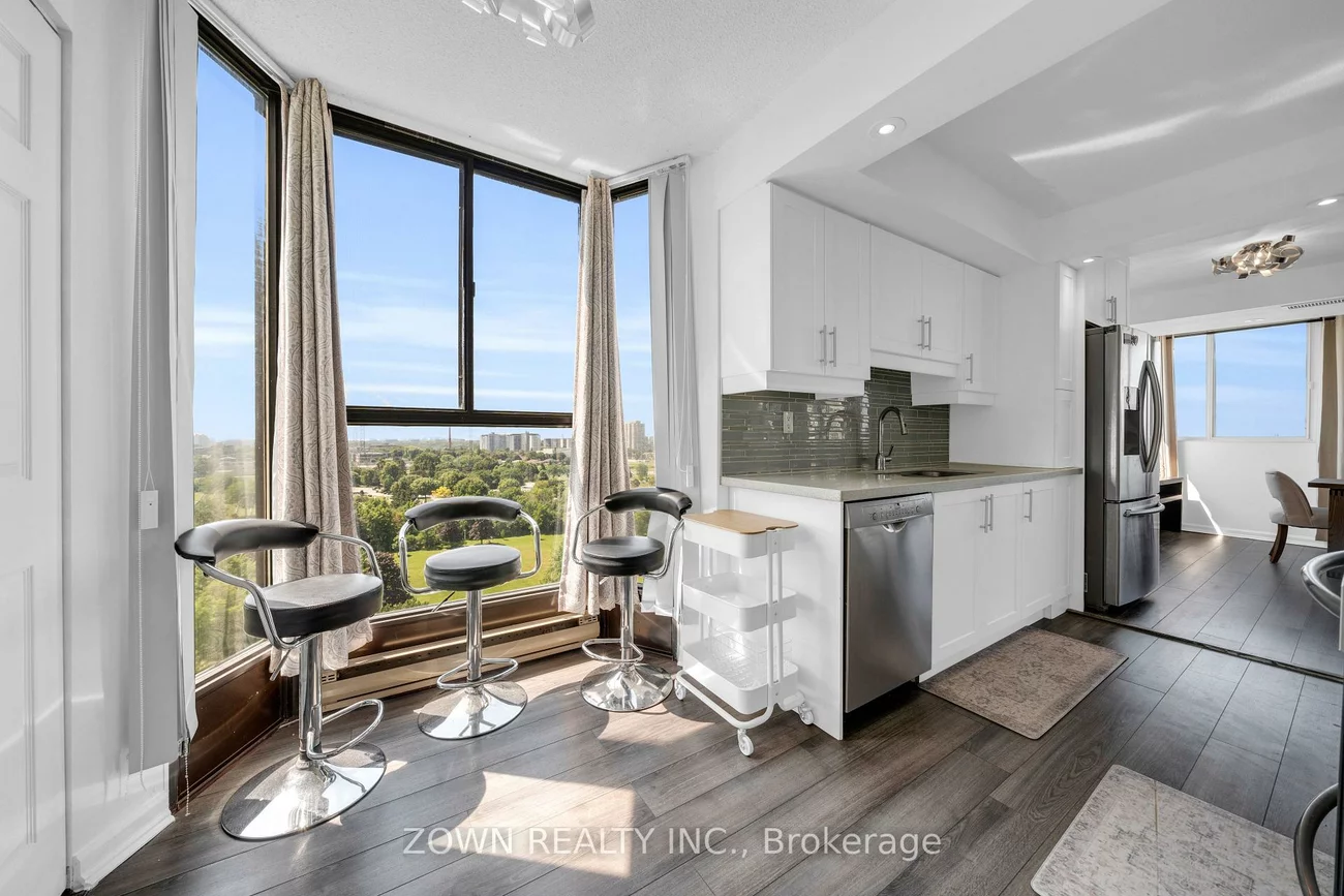 80, Antibes, Westminster-Branson, Toronto