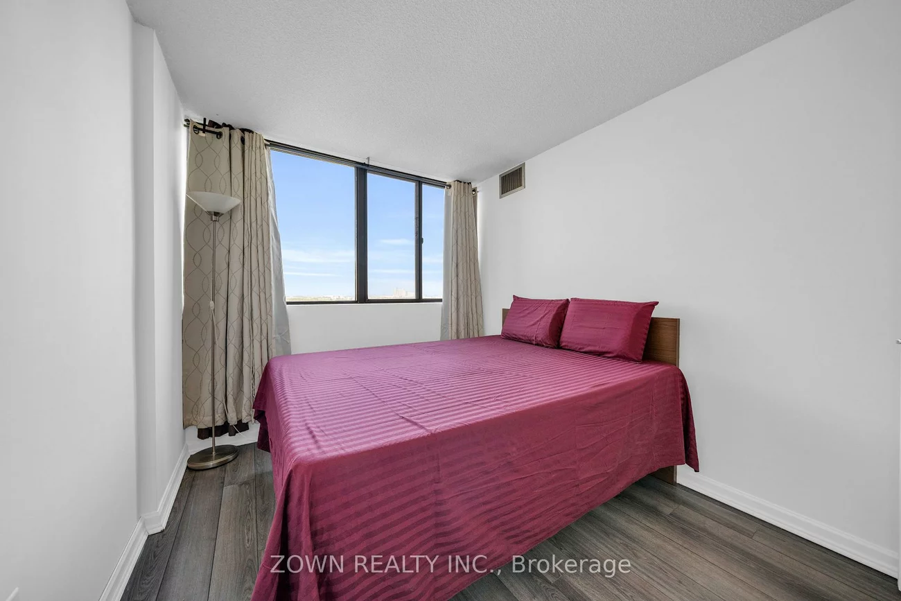 80, Antibes, Westminster-Branson, Toronto