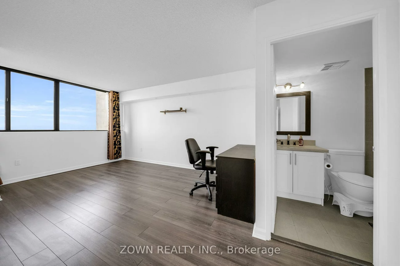 80, Antibes, Westminster-Branson, Toronto