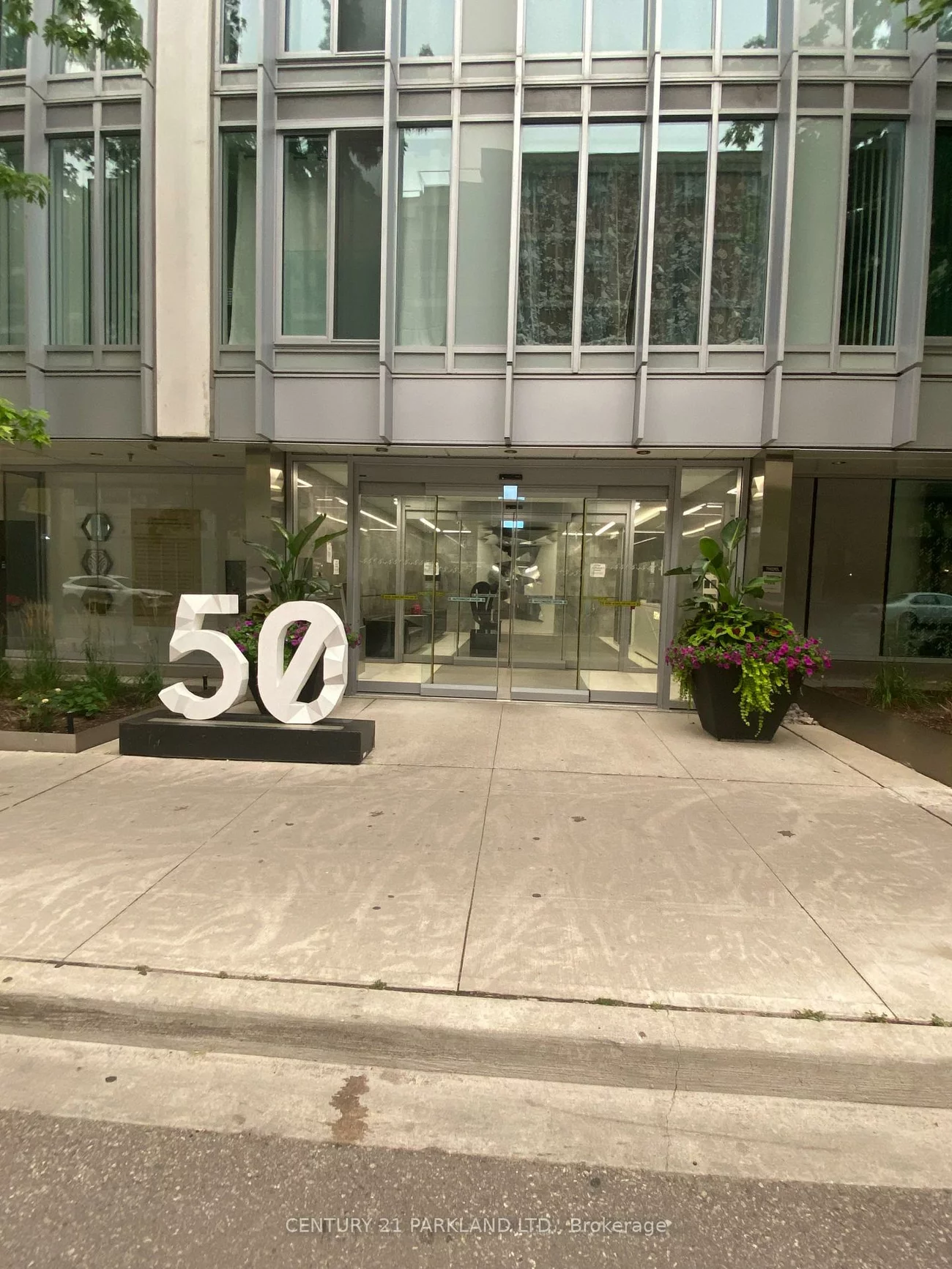 50, McCaul, Kensington-Chinatown, Toronto