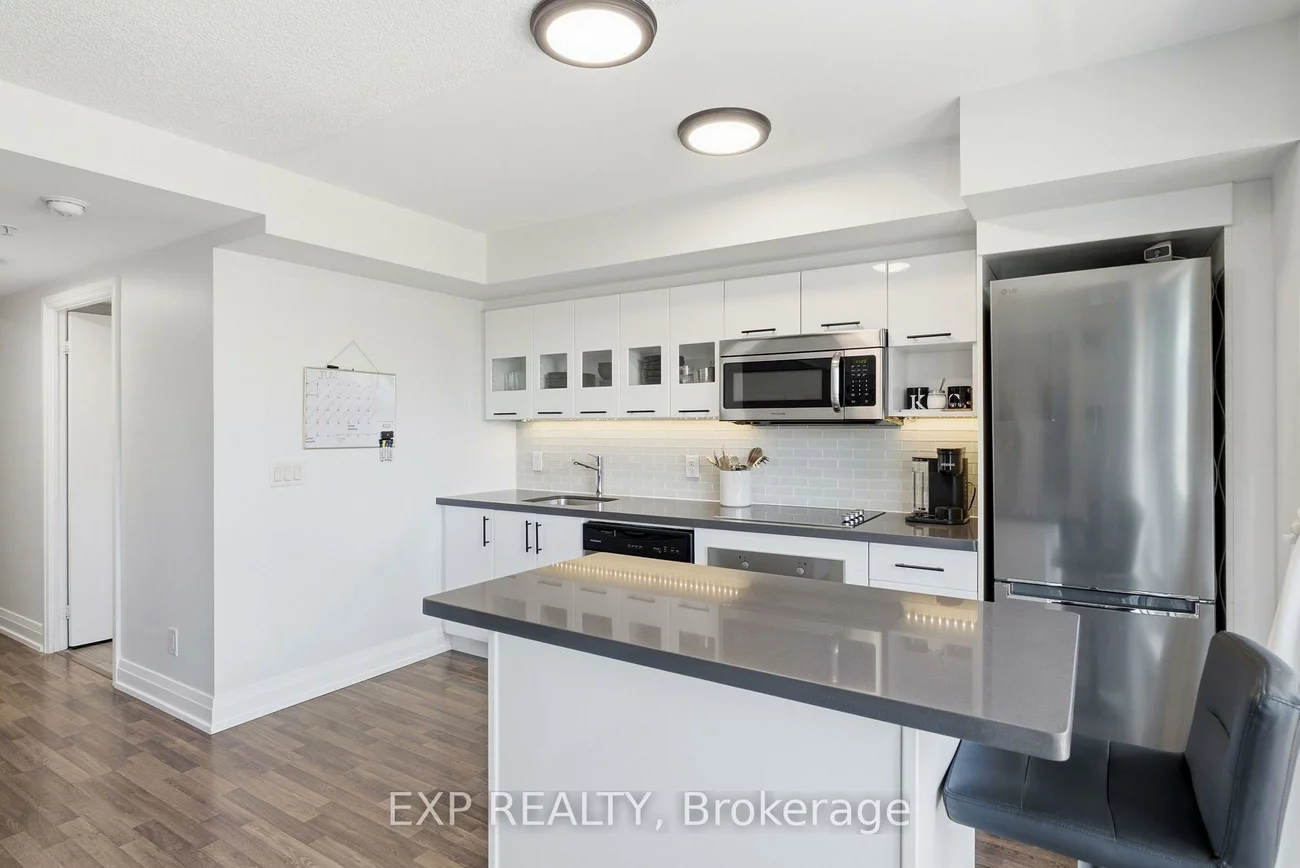 555, Wilson, Clanton Park, Toronto