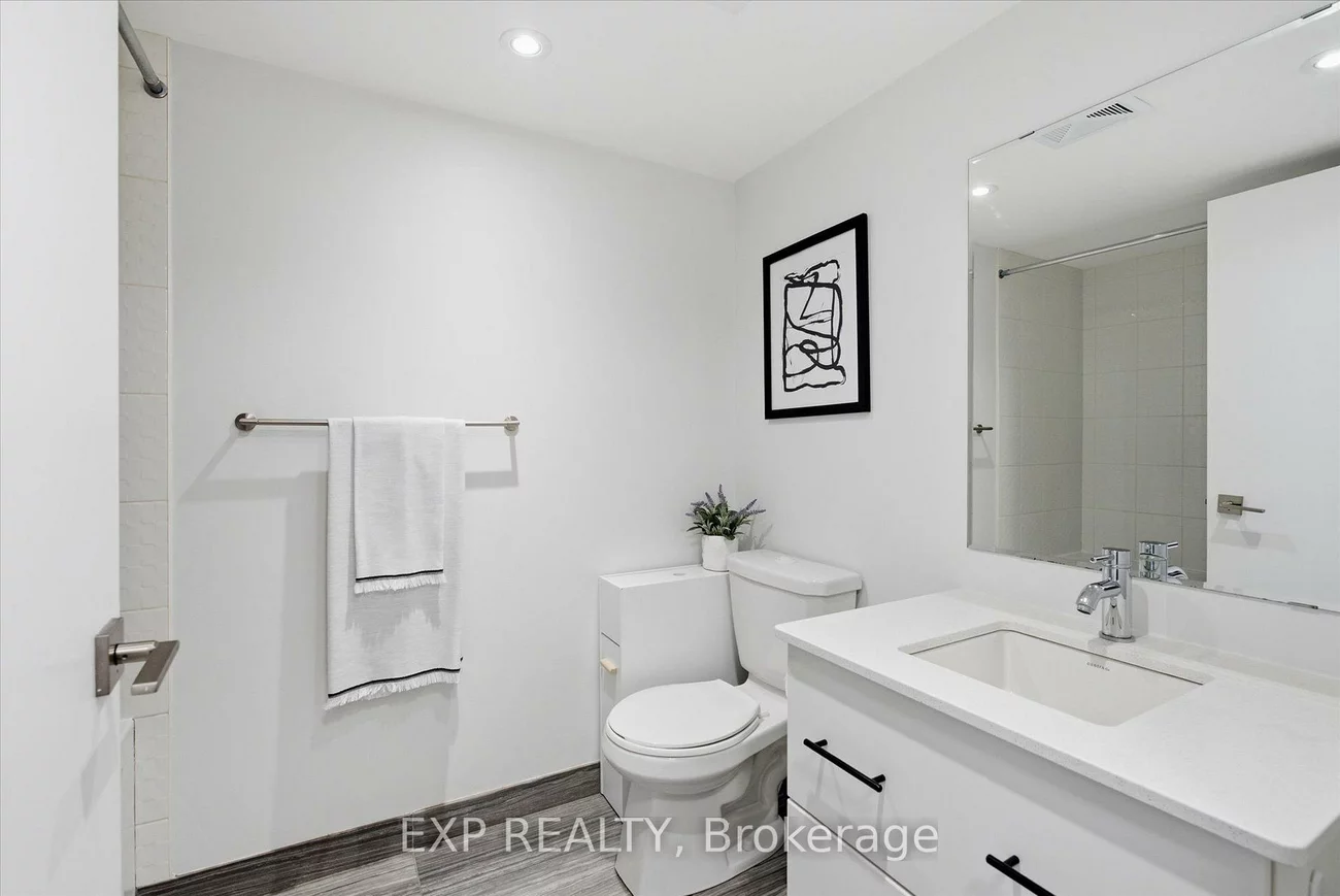 555, Wilson, Clanton Park, Toronto