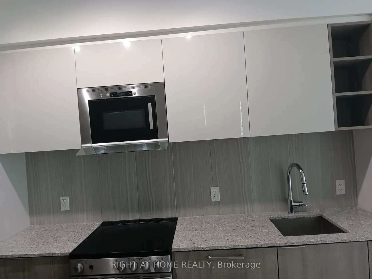 31, Tippett, Clanton Park, Toronto