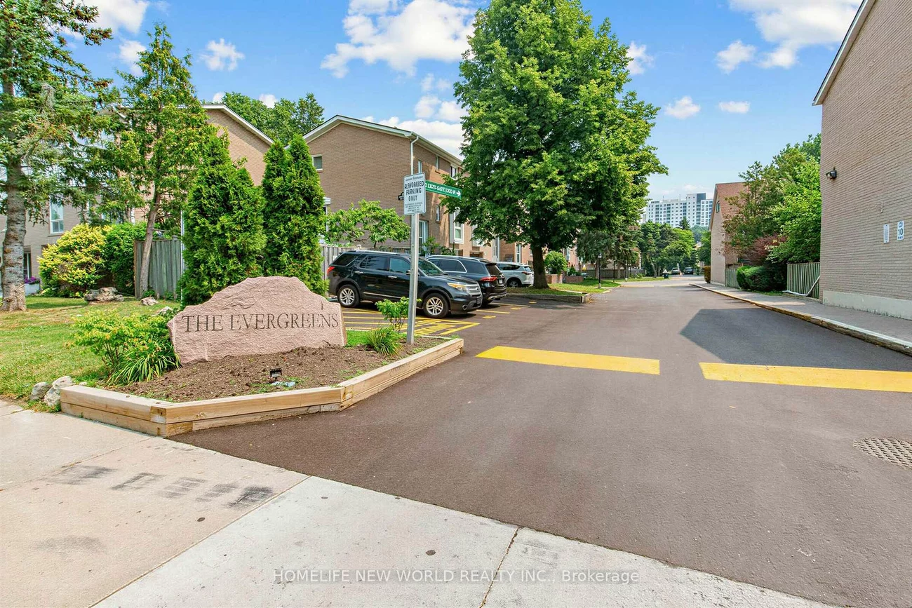 19, Liszt, Hillcrest Village, Toronto