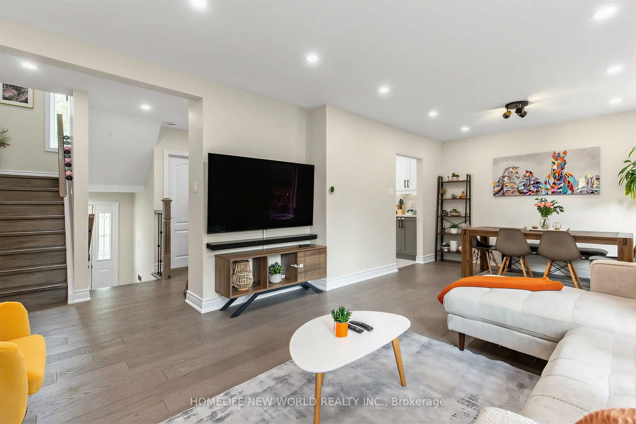 19, Liszt, Hillcrest Village, Toronto