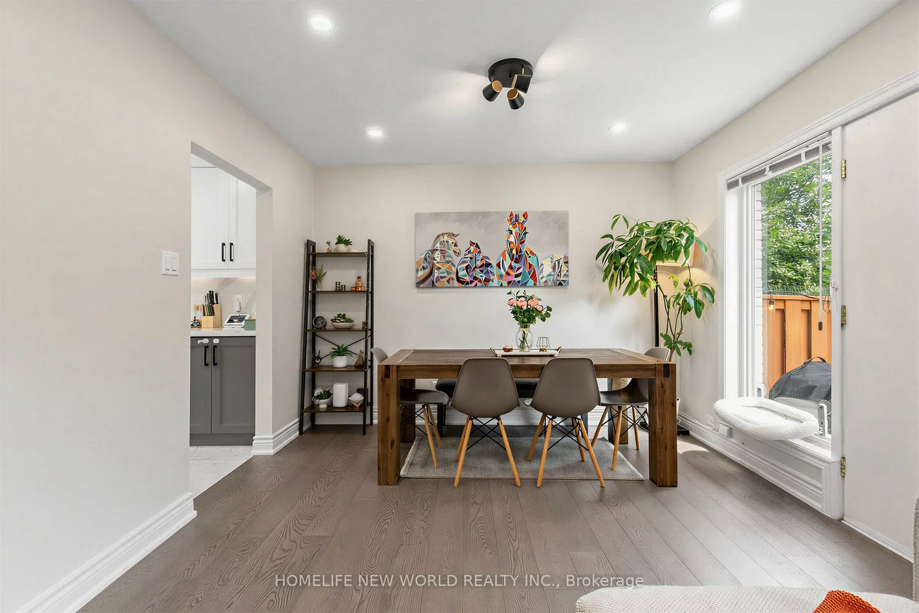 19, Liszt, Hillcrest Village, Toronto
