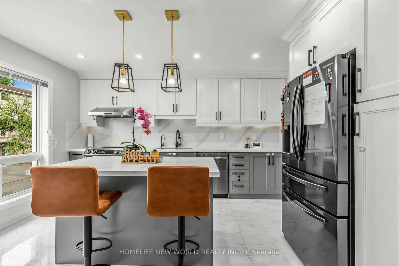19, Liszt, Hillcrest Village, Toronto