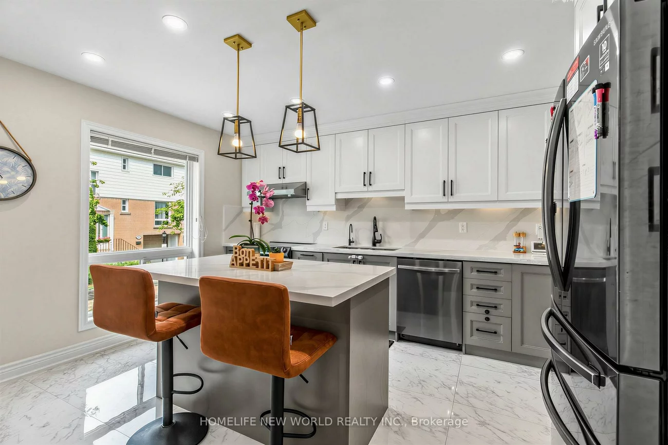 19, Liszt, Hillcrest Village, Toronto