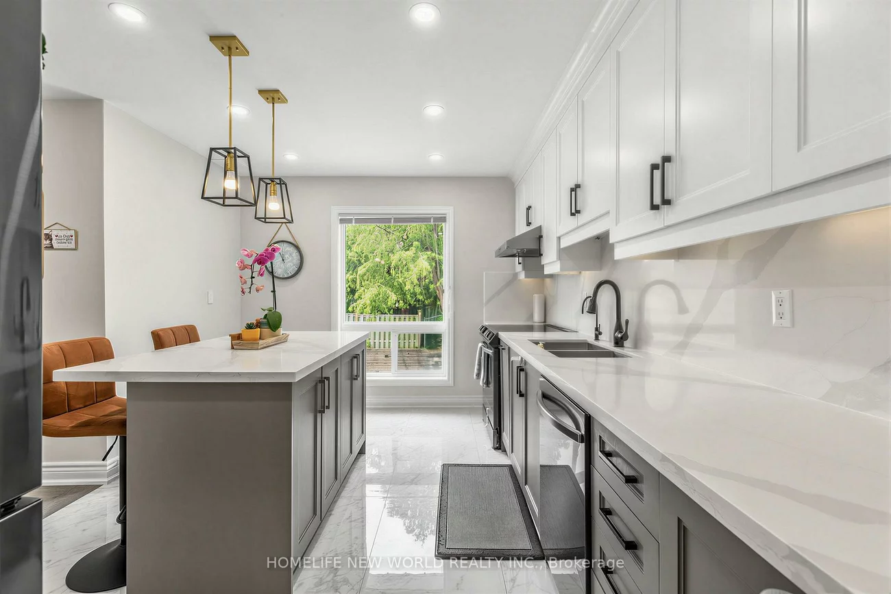 19, Liszt, Hillcrest Village, Toronto