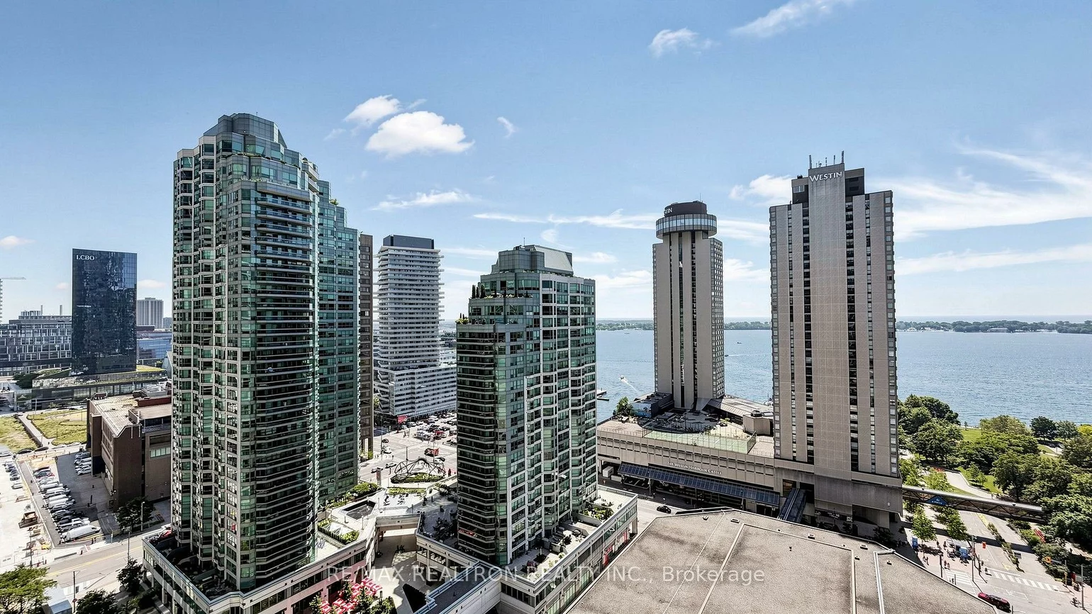 33, Bay, Waterfront Communities C1, Toronto