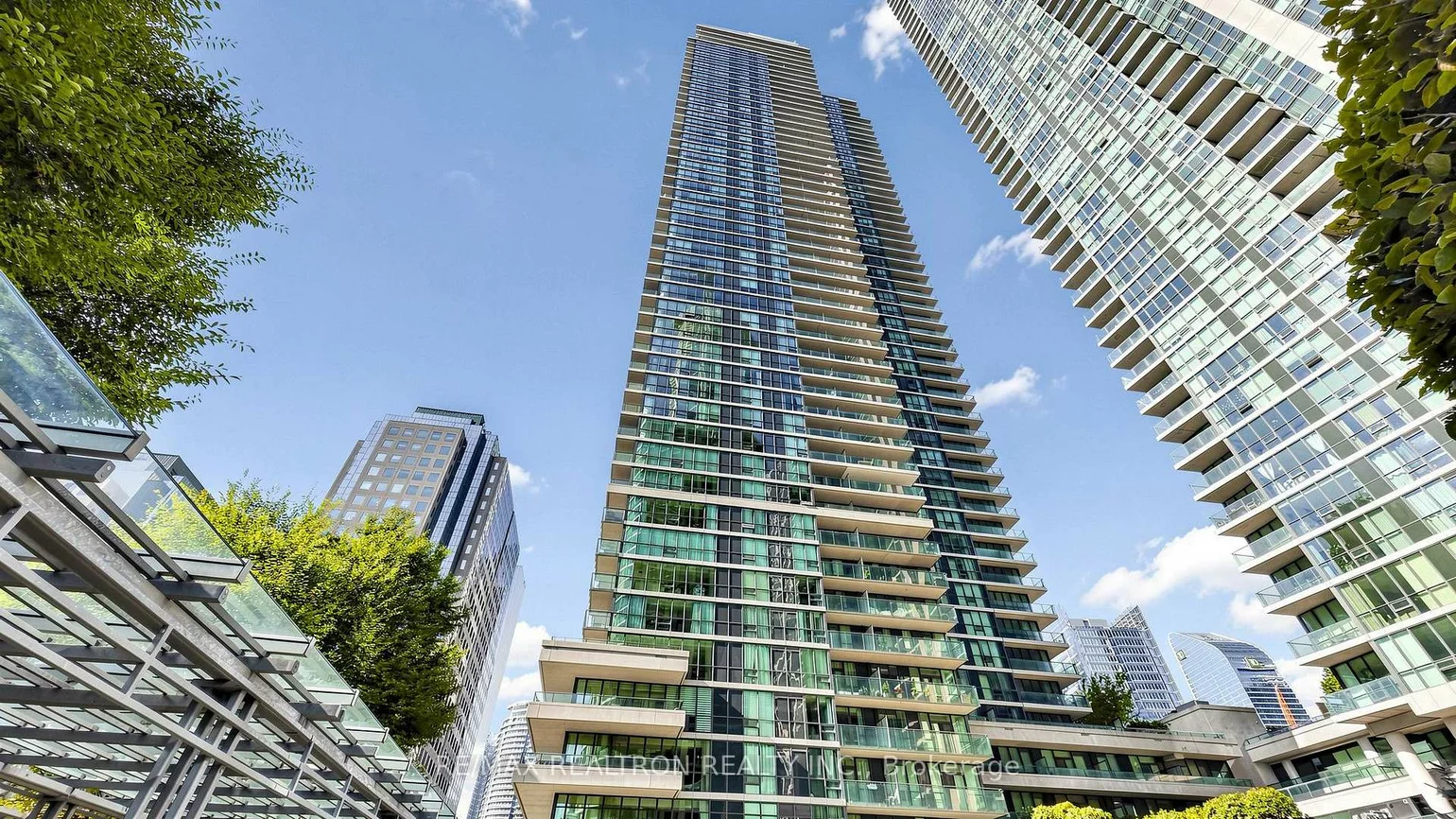33, Bay, Waterfront Communities C1, Toronto