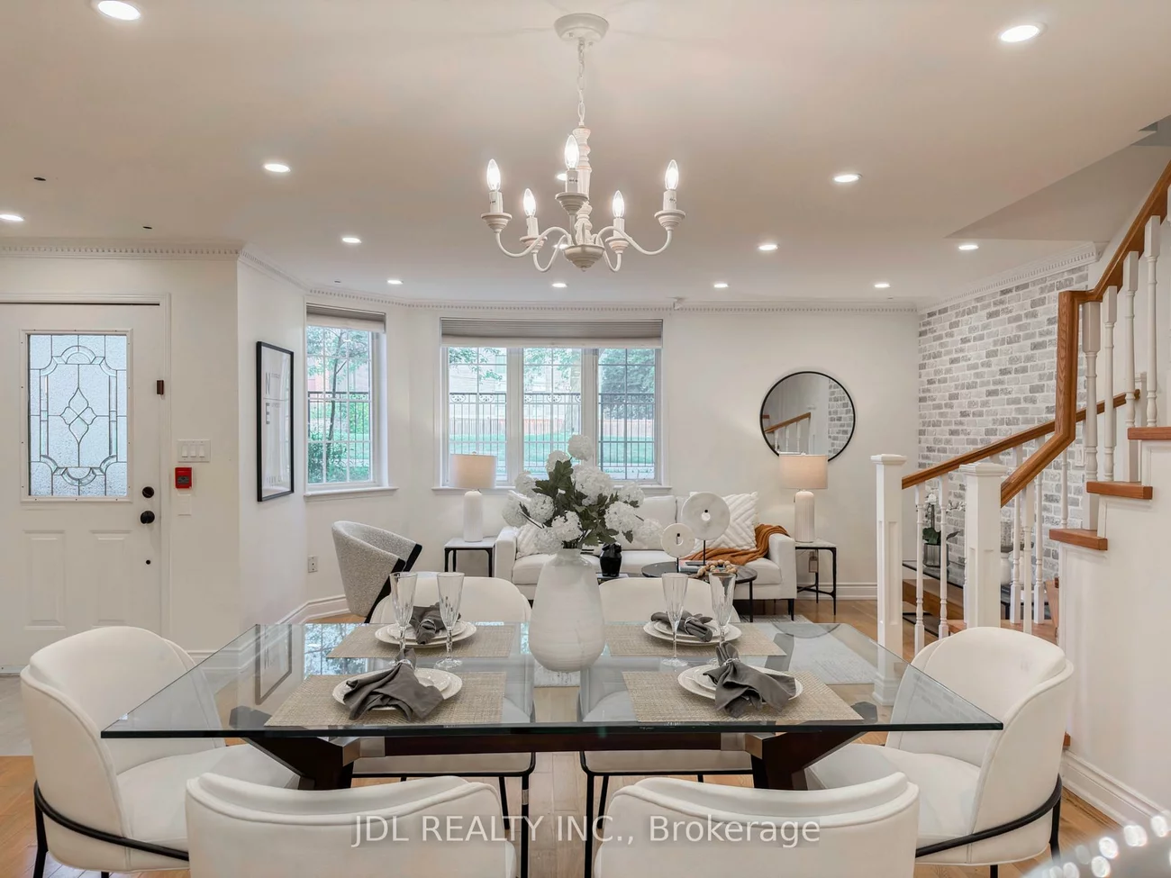 108, Finch, Newtonbrook West, Toronto
