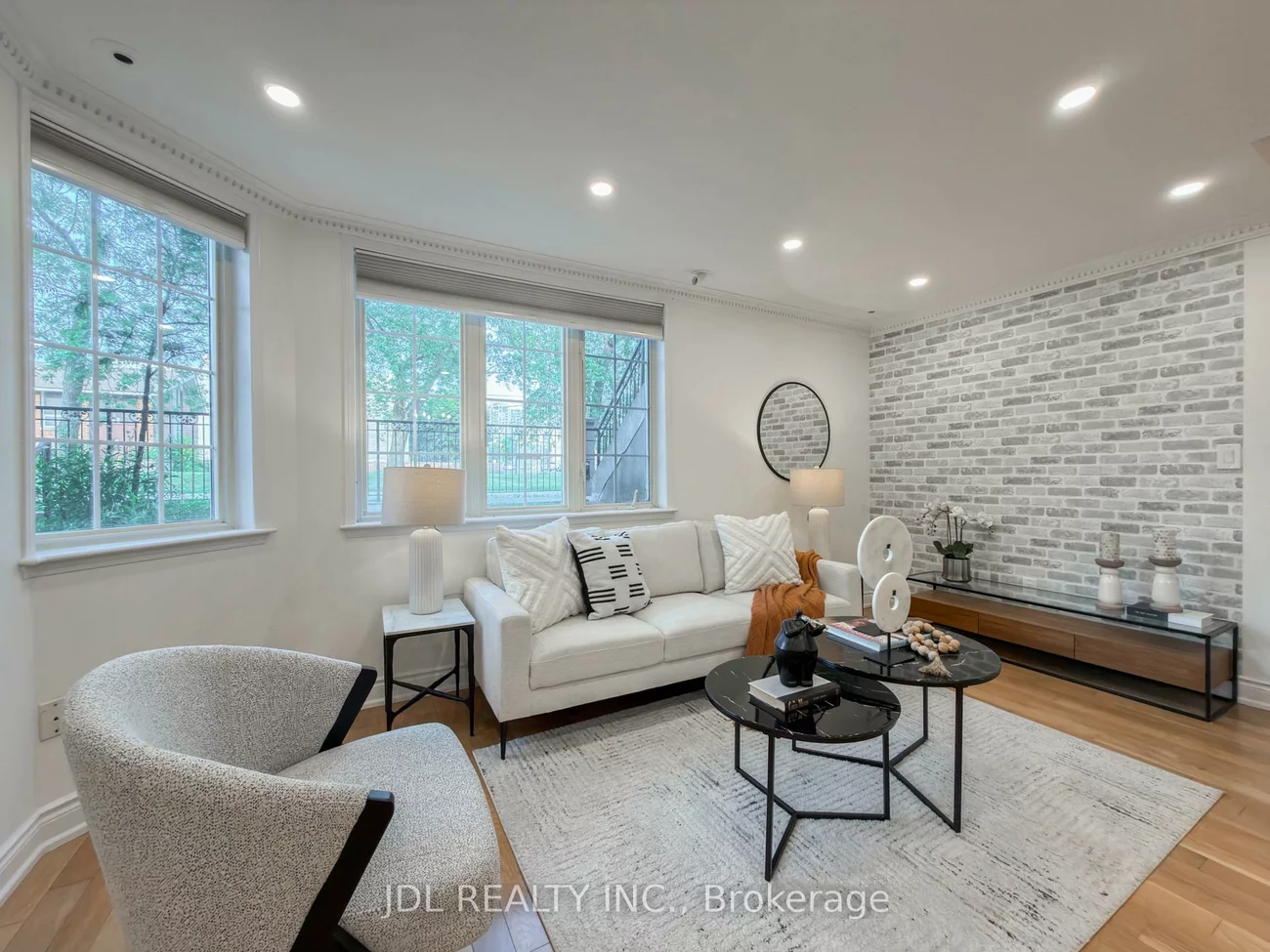 108, Finch, Newtonbrook West, Toronto