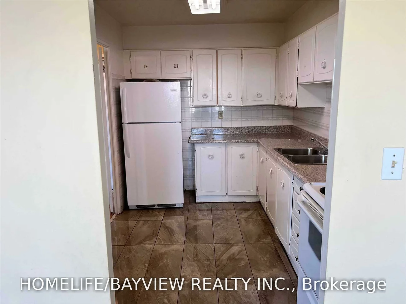20, Edgecliff, Flemingdon Park, Toronto