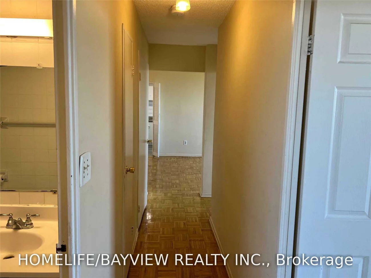 20, Edgecliff, Flemingdon Park, Toronto