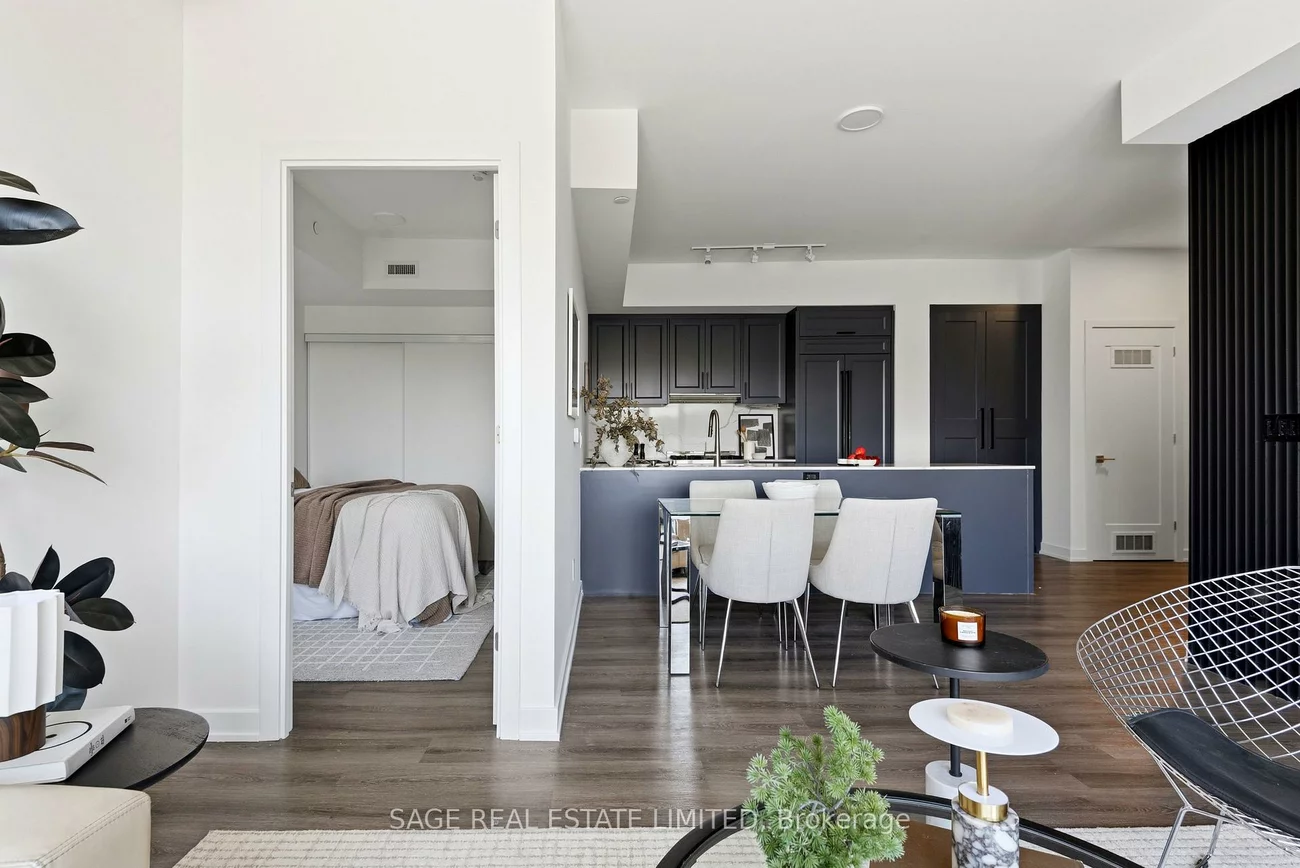 840, St Clair, Oakwood Village, Toronto
