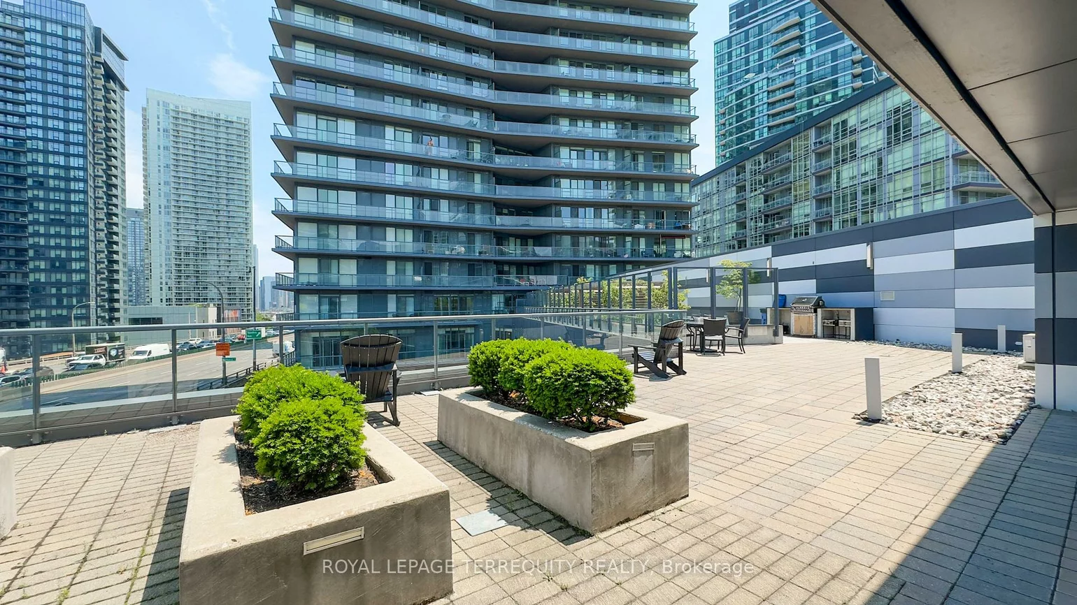 20, Bruyeres, Niagara, Toronto