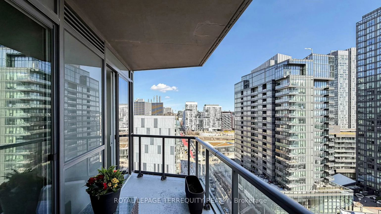 20, Bruyeres, Niagara, Toronto