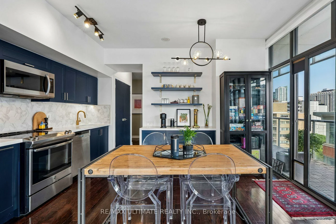 33, Charles, Church-Yonge Corridor, Toronto