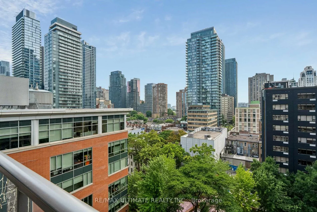 33, Charles, Church-Yonge Corridor, Toronto