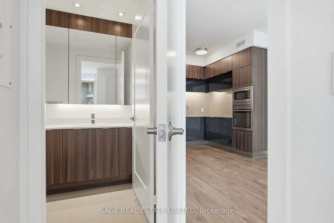 55, Merchants' Wharf, Waterfront Communities C8, Toronto