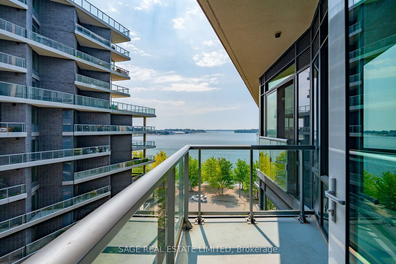 55, Merchants' Wharf, Waterfront Communities C8, Toronto