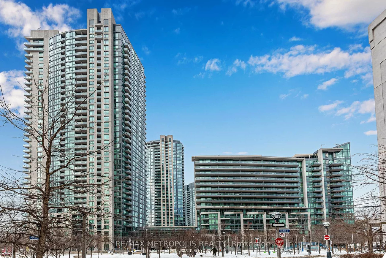 209, Fort York, Niagara, Toronto