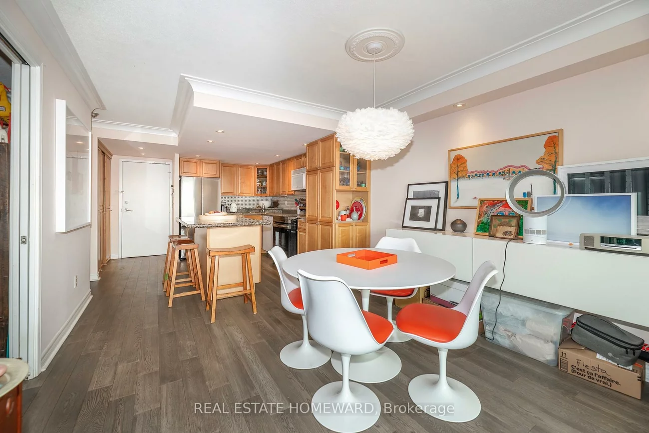 77, Maitland, Cabbagetown-South St. James Town, Toronto